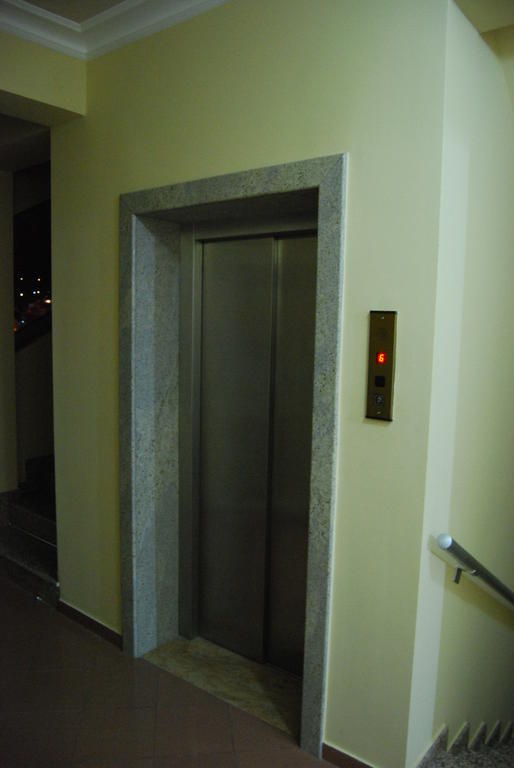 Hotel Vlora エクステリア 写真